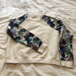 2 for $15Gorgeous, light sweatshirt!